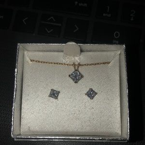necklace and earring set